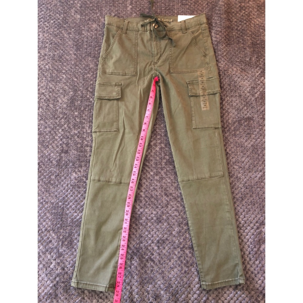 NWT American Eagle Army Green Cargo Pants Size 12